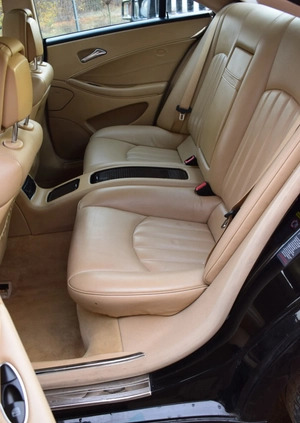 Mercedes-Benz CLS cena 56000 przebieg: 261000, rok produkcji 2007 z Warszawa małe 497